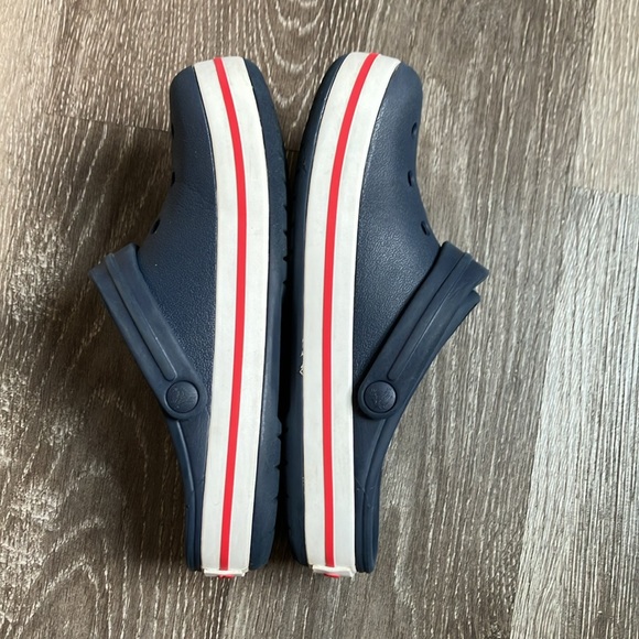 Crocs - Picture 6 of 17